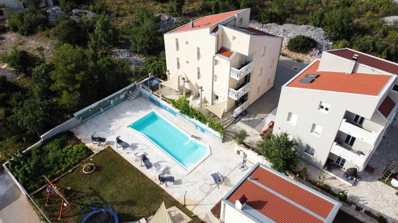 וודיצה Apartmani Ivan V Relax מראה חיצוני תמונה