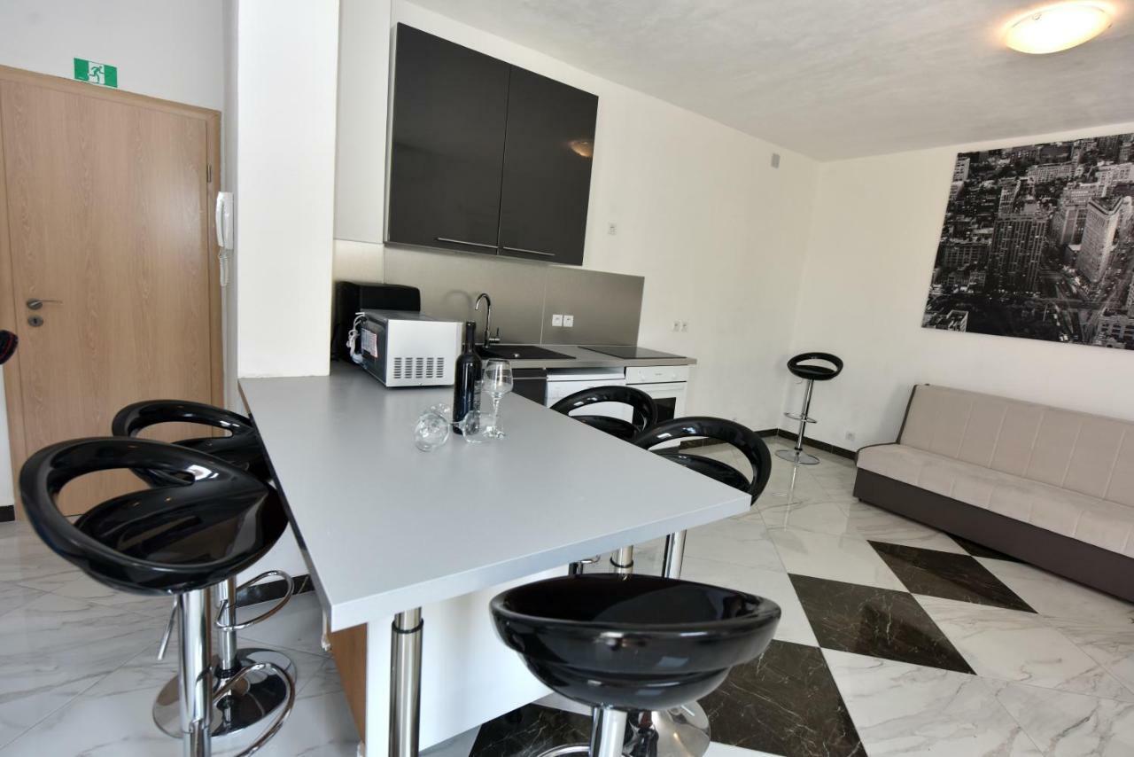 וודיצה Apartmani Ivan V Relax מראה חיצוני תמונה